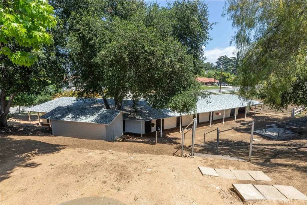 main property photo 60