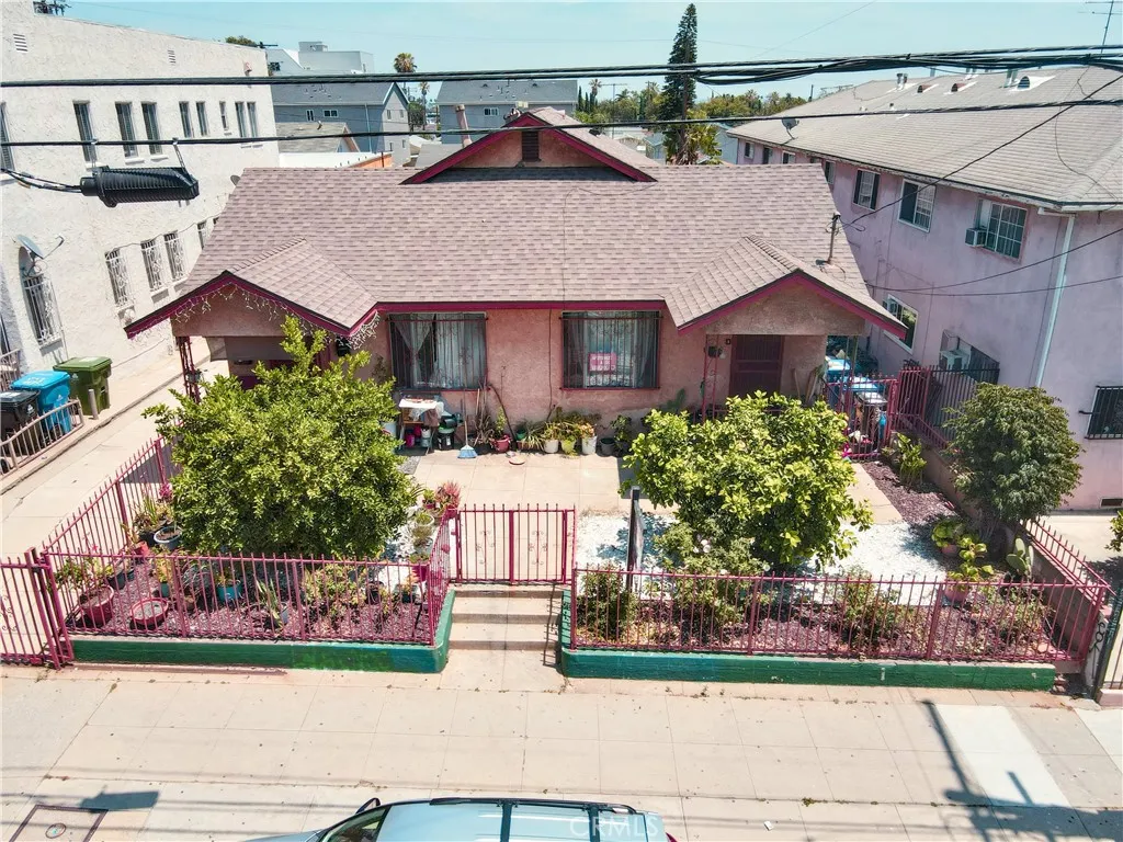 main property photo 25