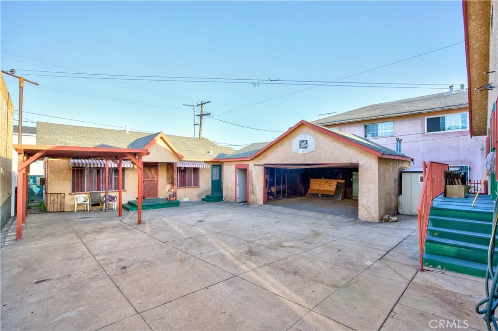 main property photo 6