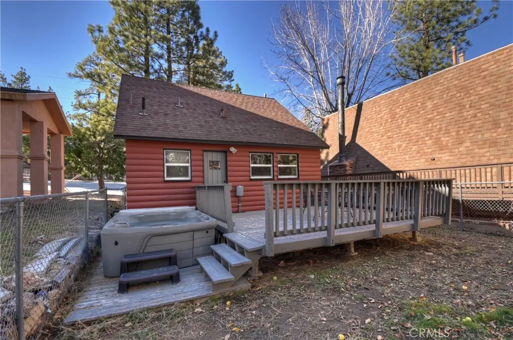 main property photo 32