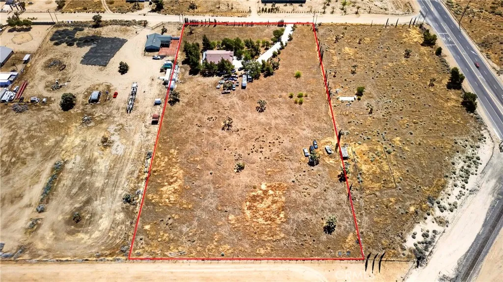 main property photo 6