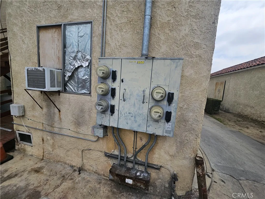 main property photo 14