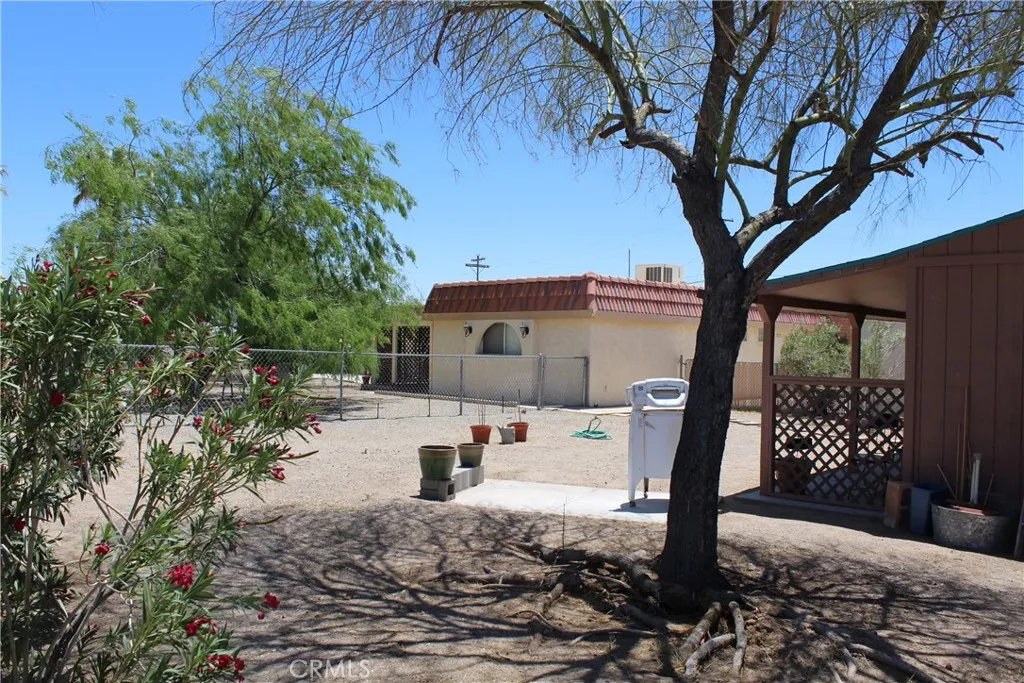 main property photo 13