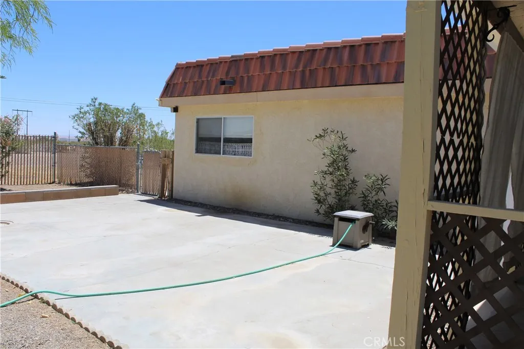 main property photo 18