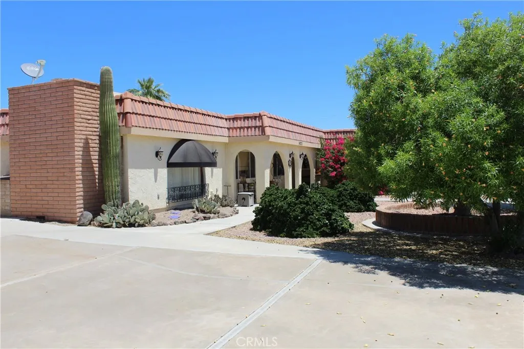 main property photo 5