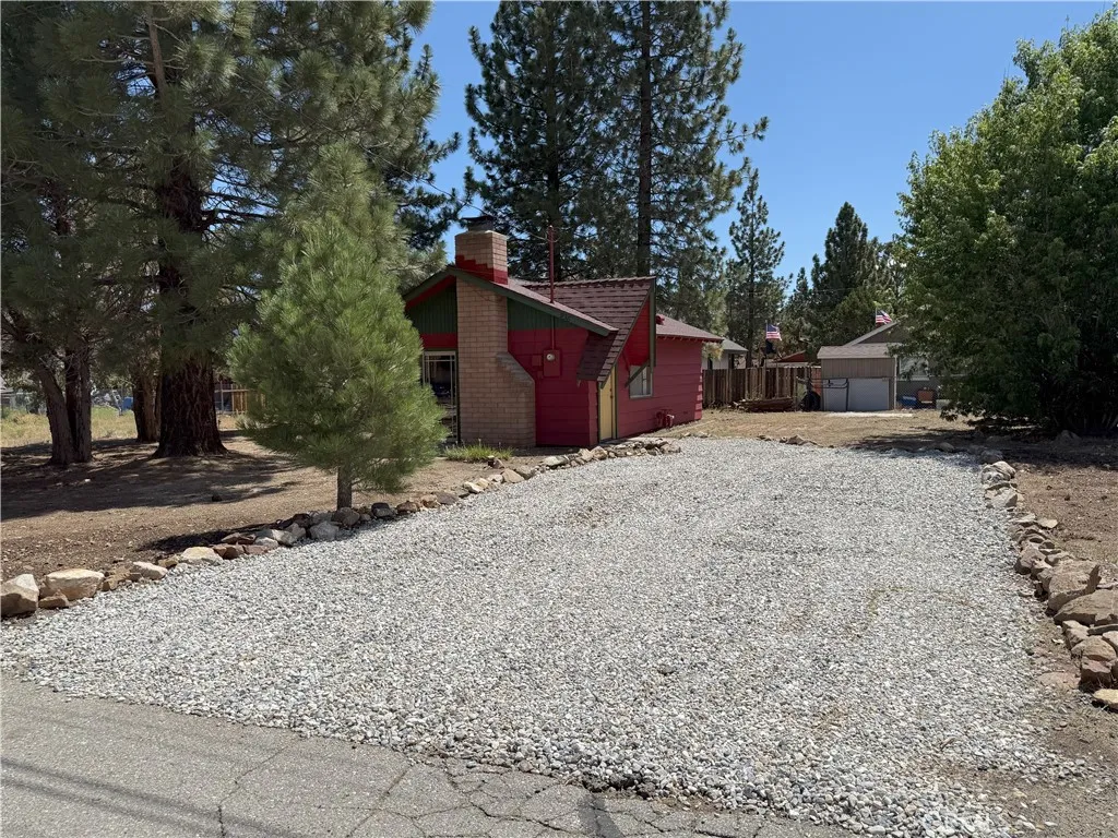 main property photo 19