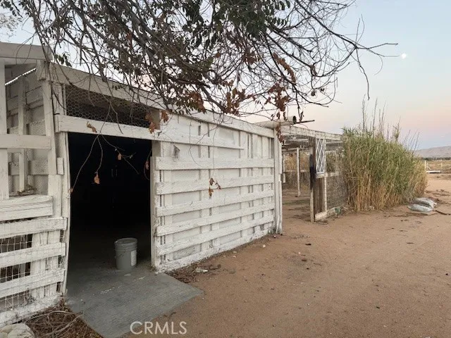 main property photo 30