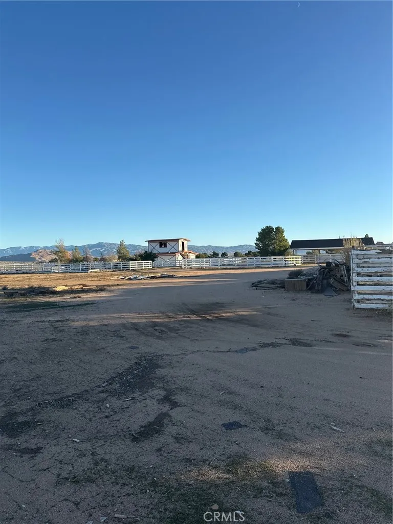 main property photo 7