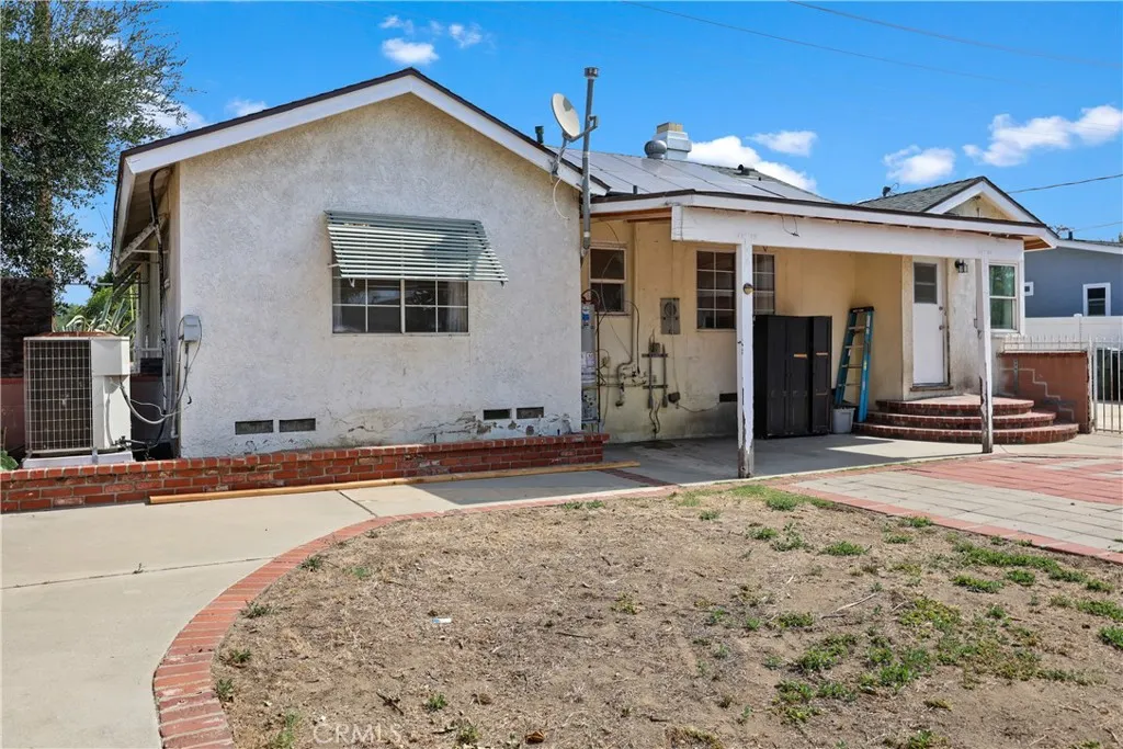 main property photo 23
