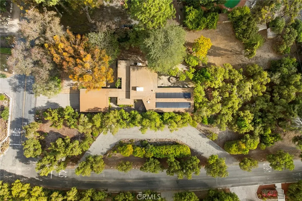 main property photo 43