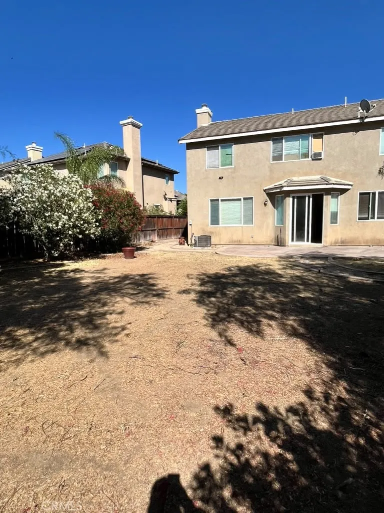 main property photo 12