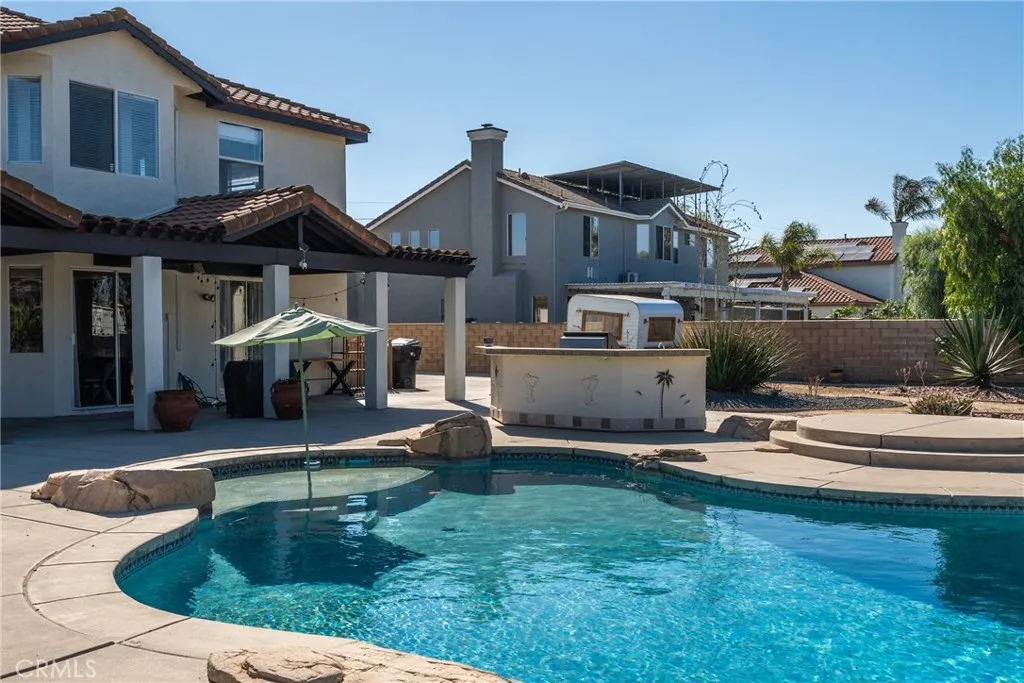 main property photo 45
