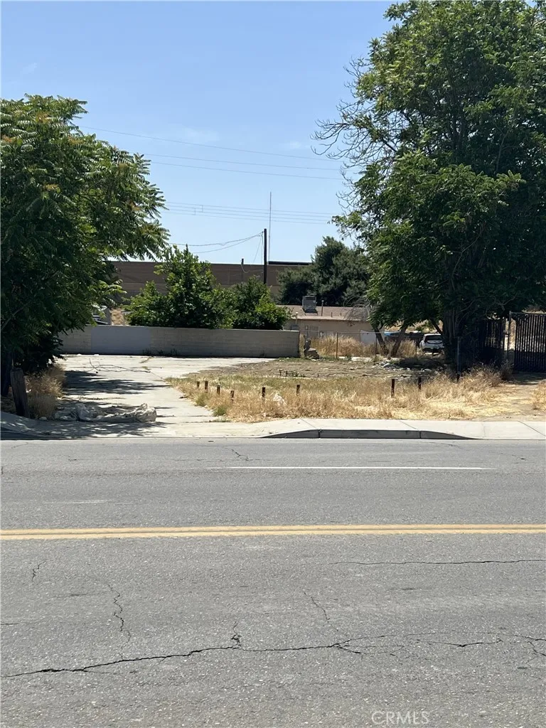 main property photo 6
