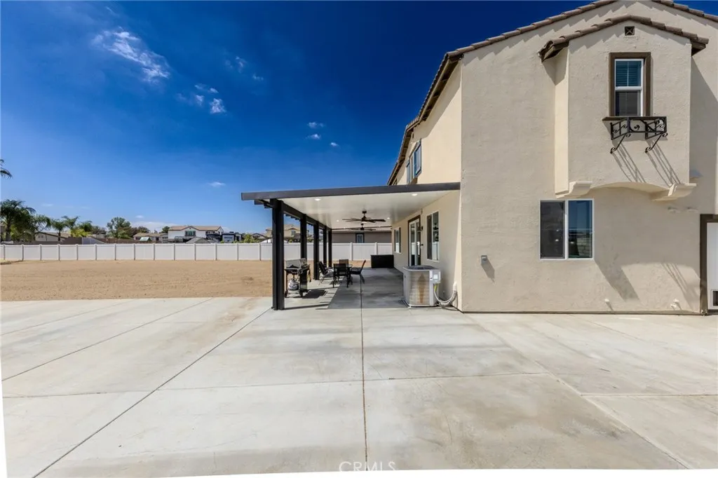 main property photo 10