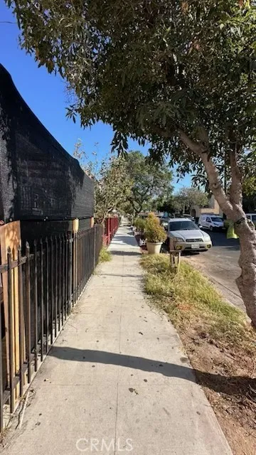 main property photo 8