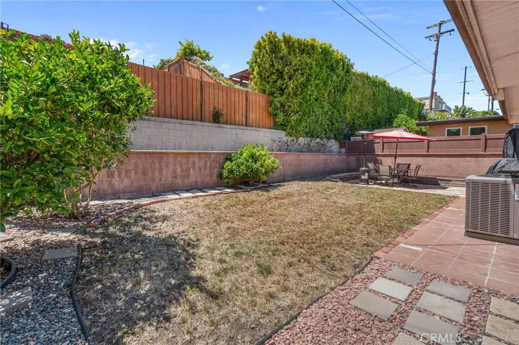 main property photo 50