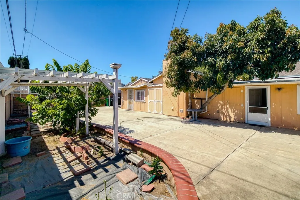main property photo 15