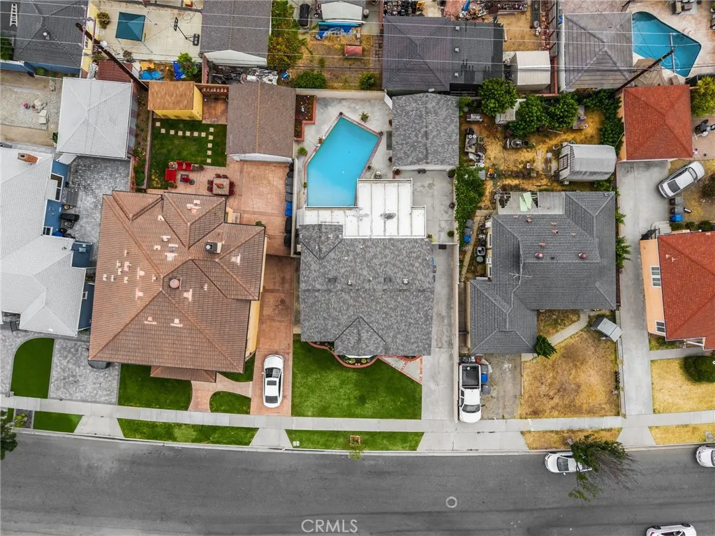 main property photo 16