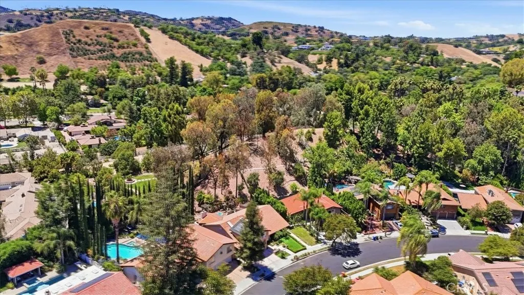 main property photo 70