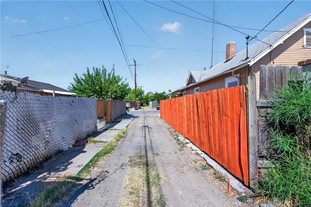 main property photo 19