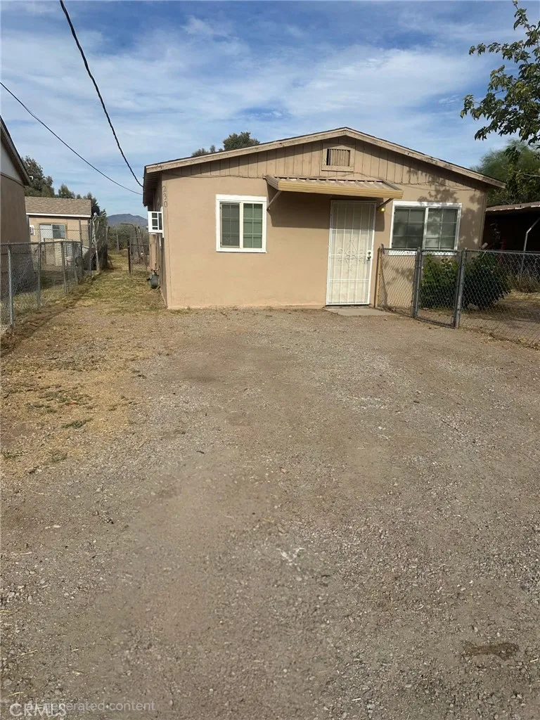 main property photo 37