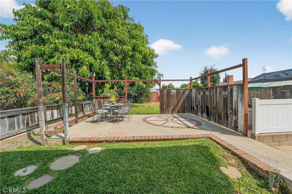 main property photo 67