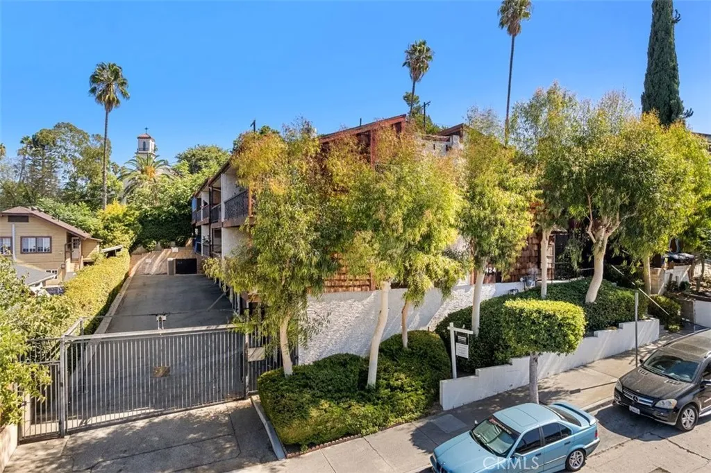 main property photo 14
