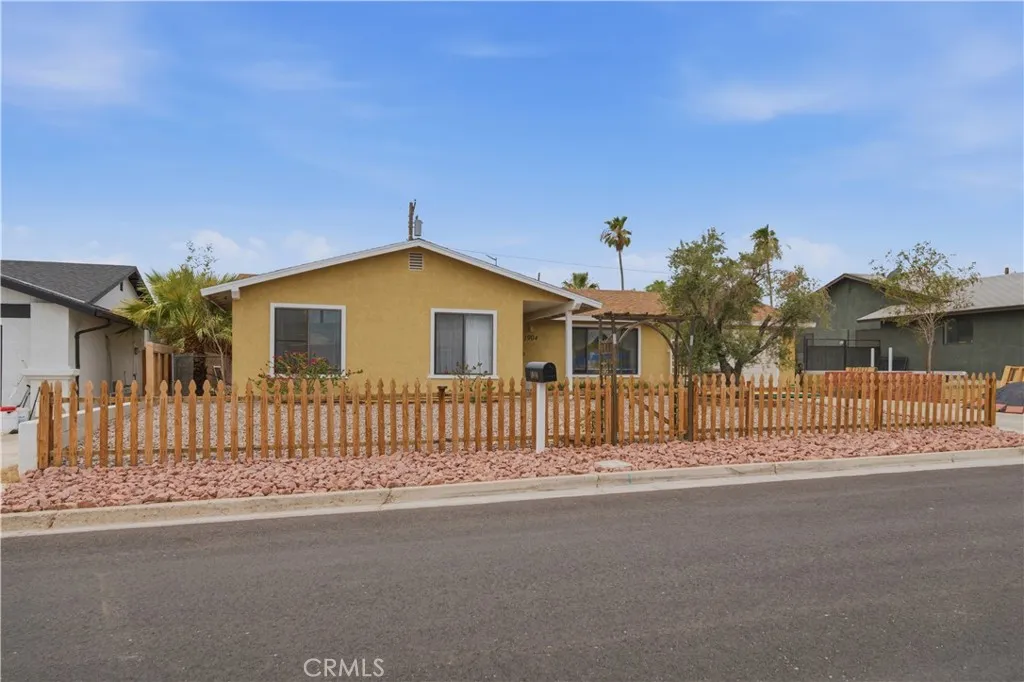 main property photo 6