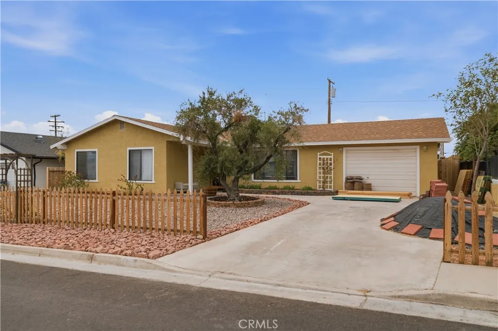 main property photo 9