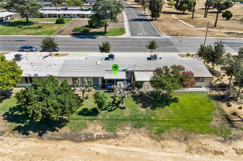 main property photo 28