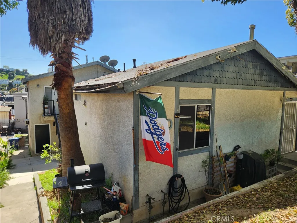 main property photo 41