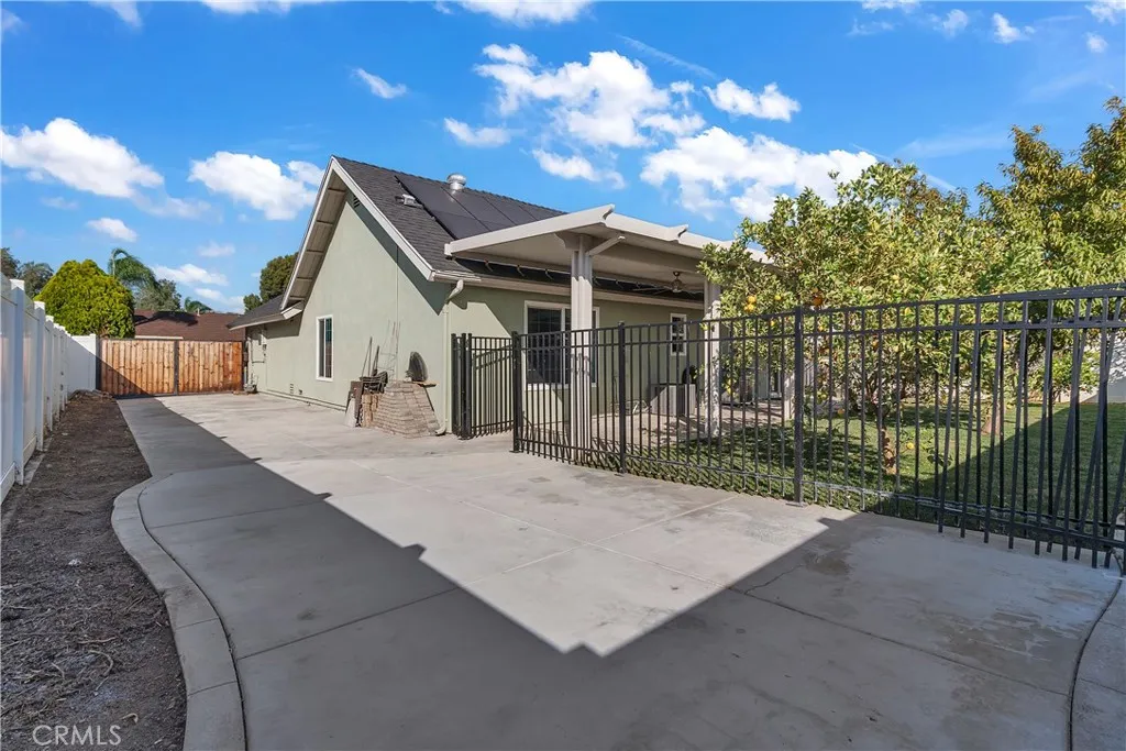 main property photo 22