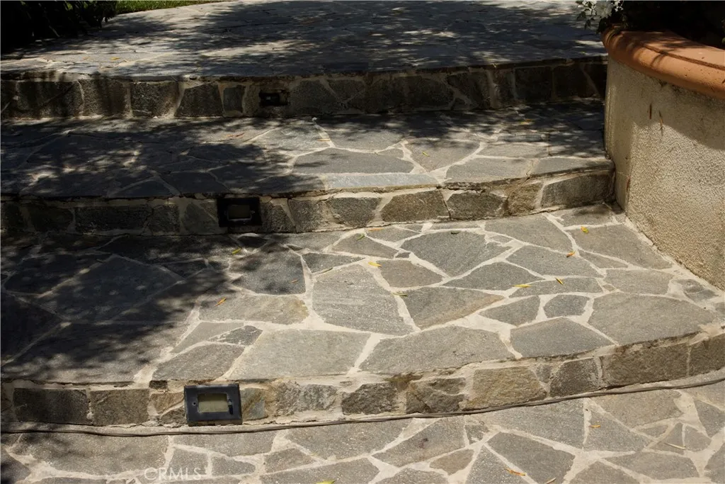main property photo 70