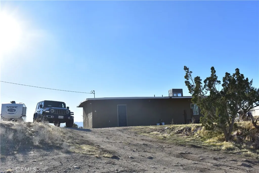 main property photo 4