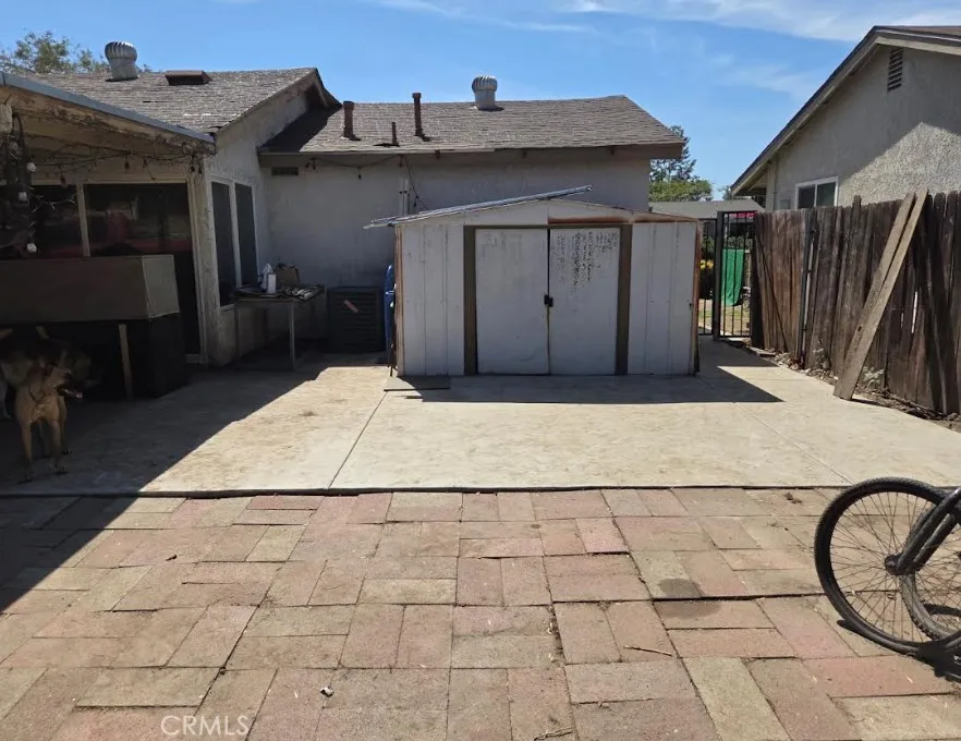 main property photo 10