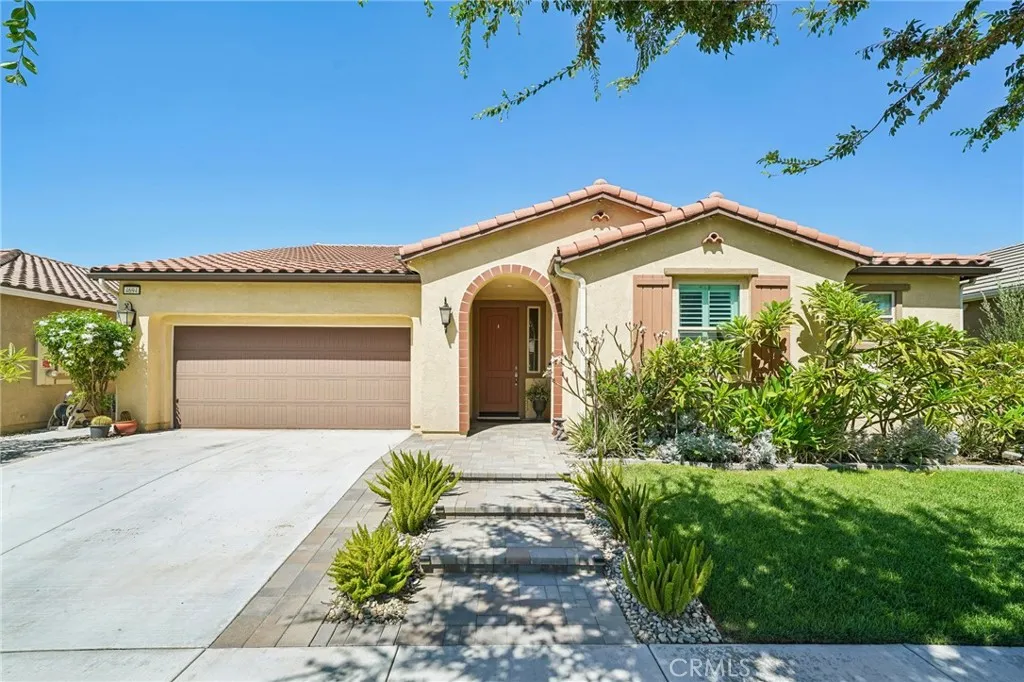 main property photo 0