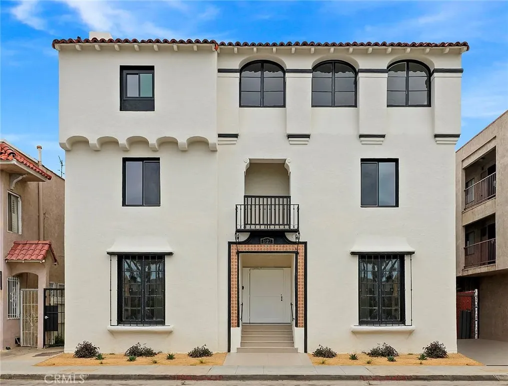 main property photo 0