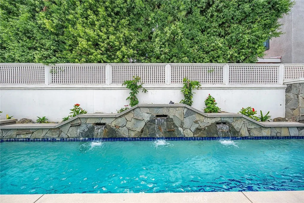 main property photo 70