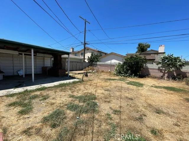main property photo 11
