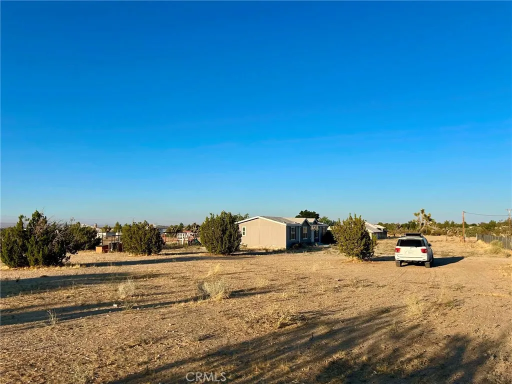 main property photo 14