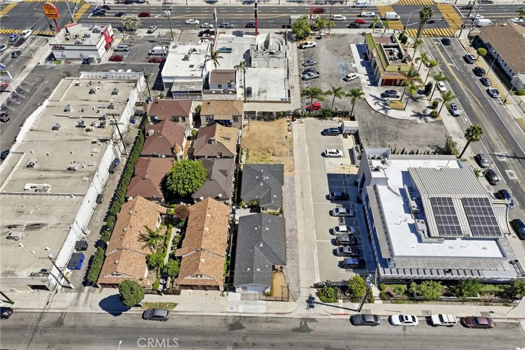 main property photo 10