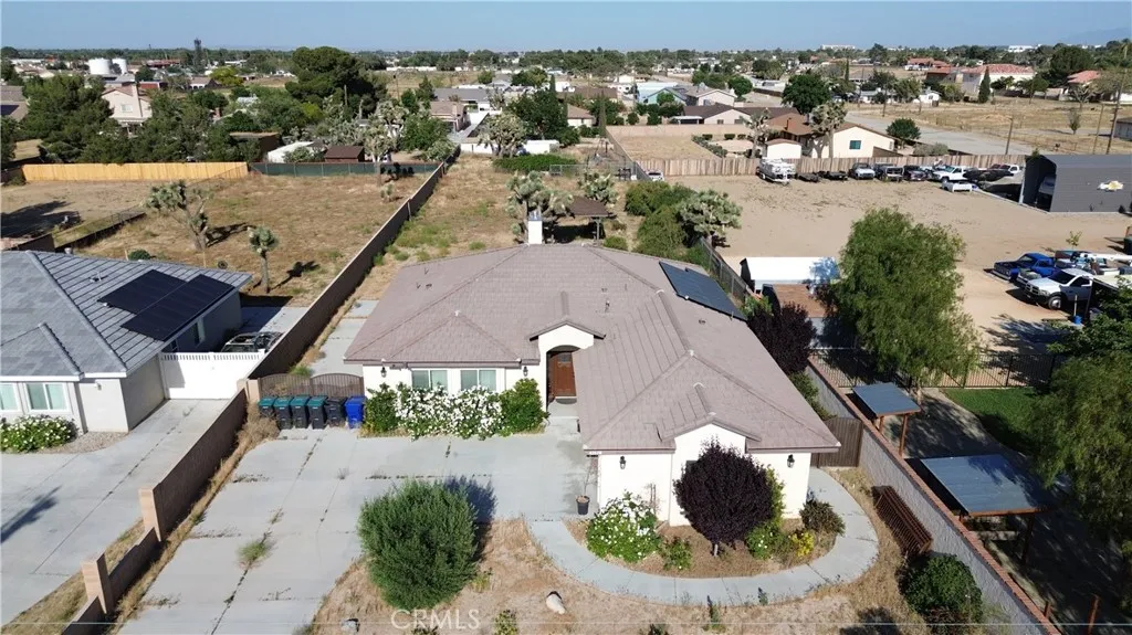 main property photo 33