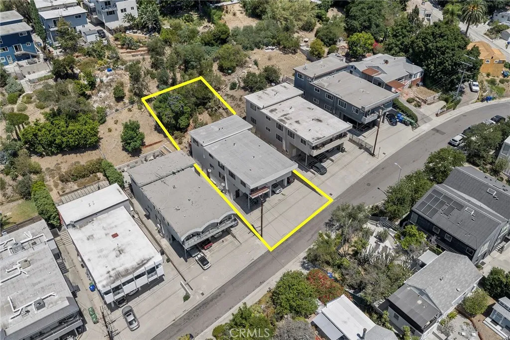 main property photo 23
