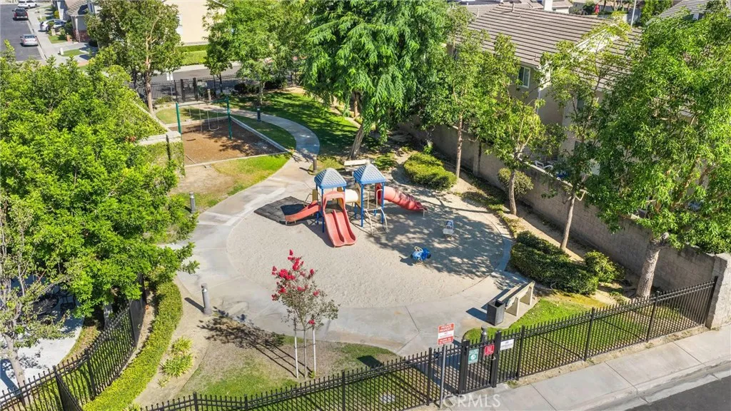 main property photo 51