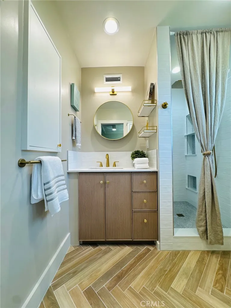 main property photo 69
