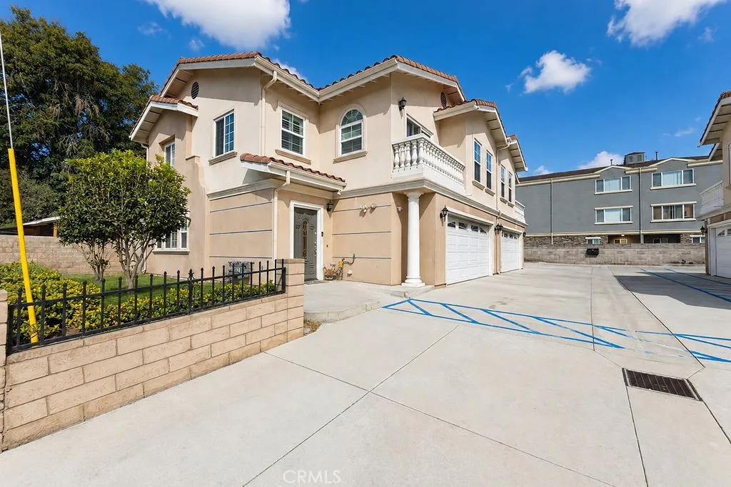 main property photo 7