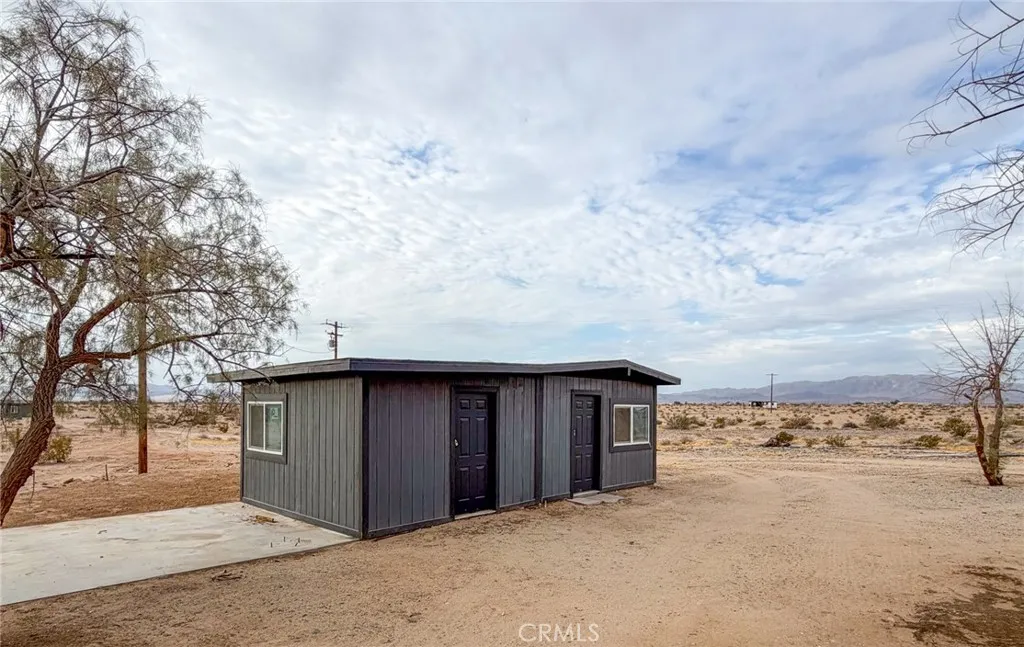 main property photo 22