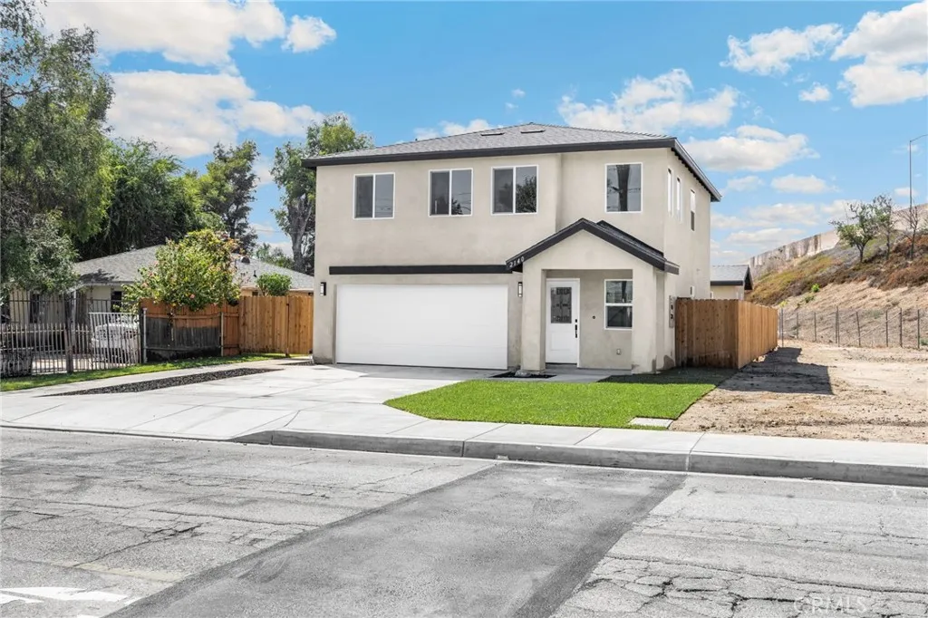 main property photo 2