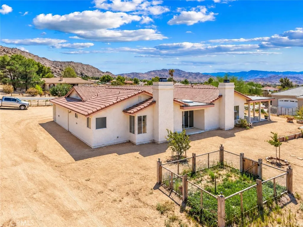 main property photo 31