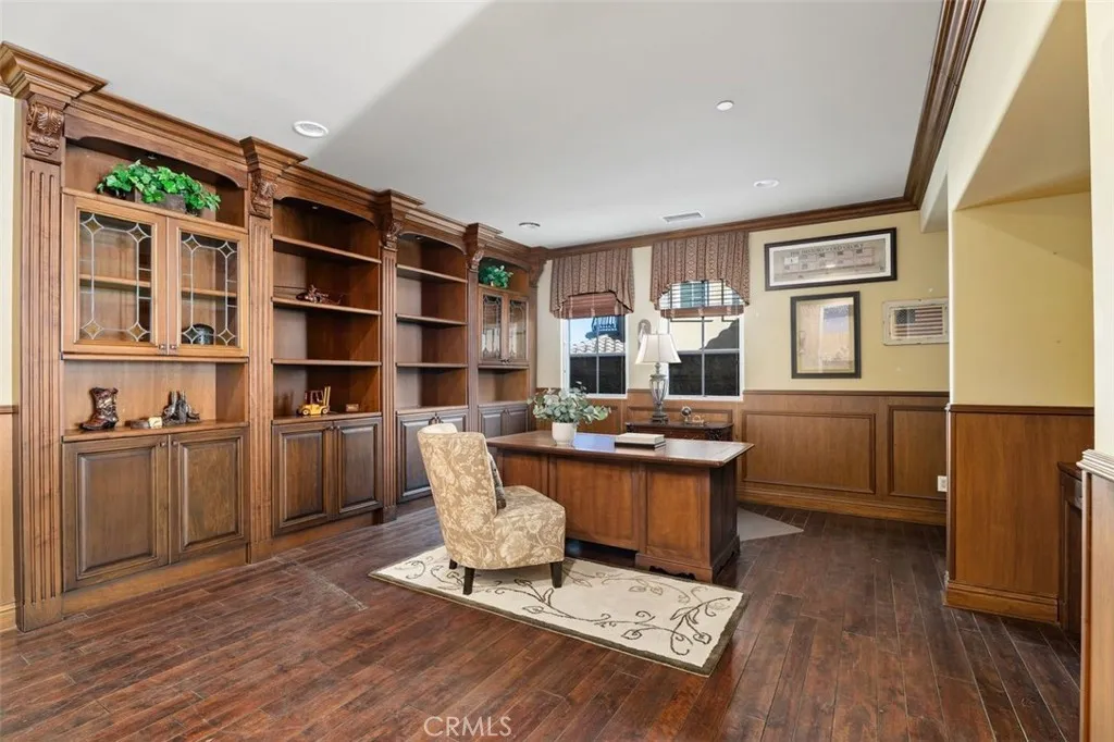 main property photo 17